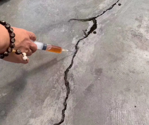 花都混凝土裂缝修补技术详解​
